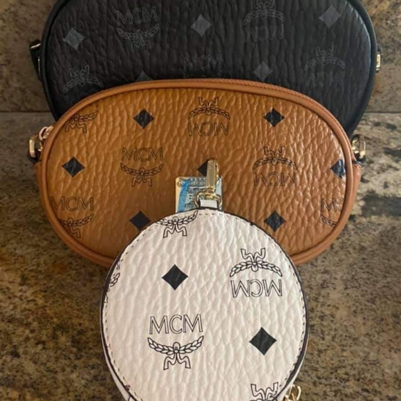 3 Piece Set Pouches - Picture 2 of 6